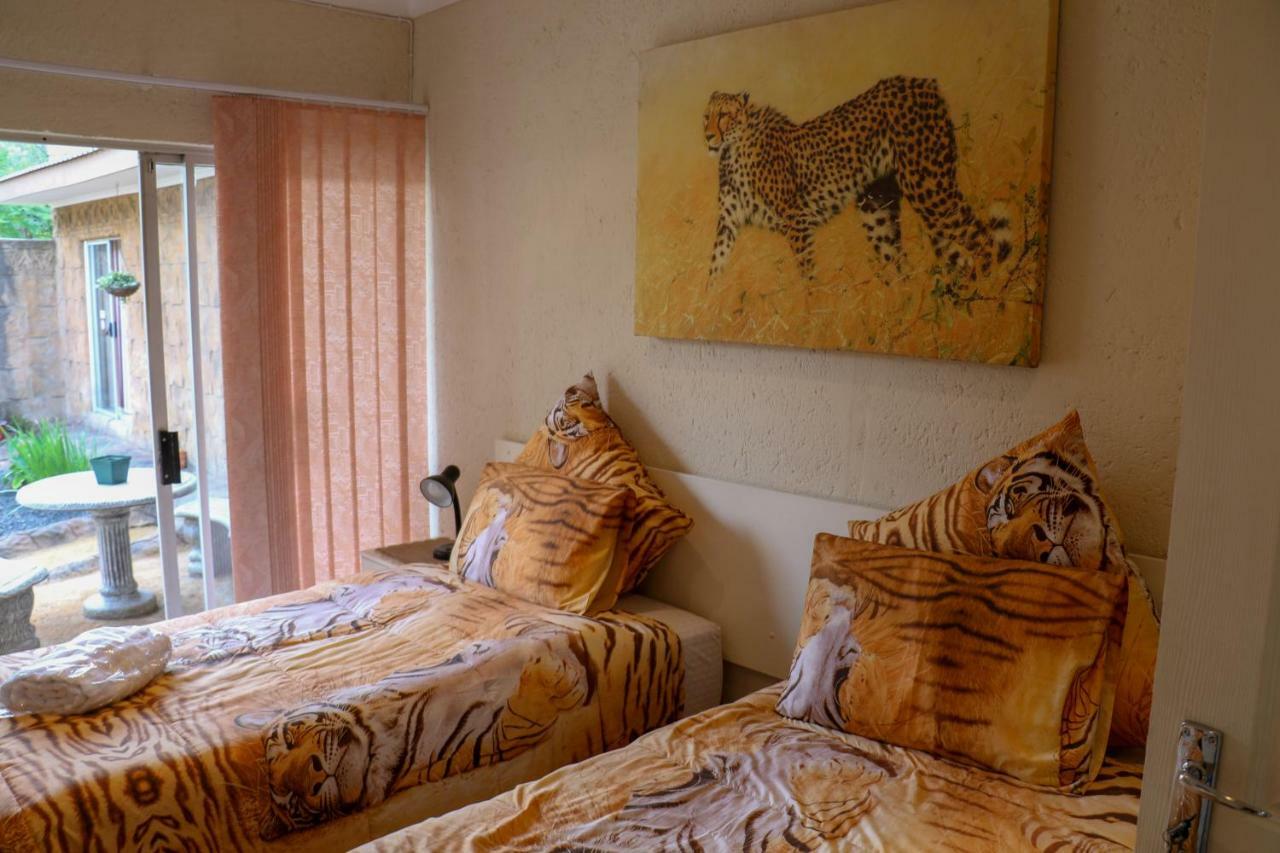 Rock Art Gasthof Witbank